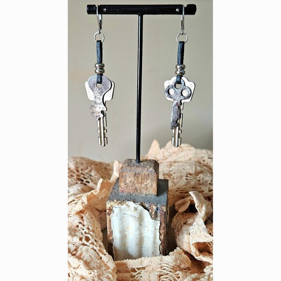 Vintage Key Earrings Black Leather Silver Stainless Steel Rustic Long Drop Charm - Picture 3 of 10